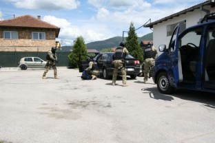 У оперативној акцији „Писмо“ СИПА на подручју Вогошће лишила слободе једно  лице