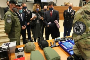 Амбасадор Сједињених Америчких Држава у БиХ уручио вриједну донацију СИПА-и