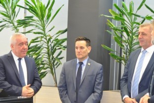 Predstavnici Ambasade Sjedinjenih Američkih Država u BiH uručili vrijednu donaciju SIPA-i