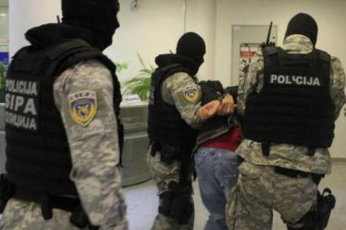Istočno Sarajevo: Zbog neovlaštnog prometa opojnim drogama lišena slobode jedna osoba
