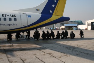 Specijalci SIPA-e oslobodili taoce iz zrakoplova