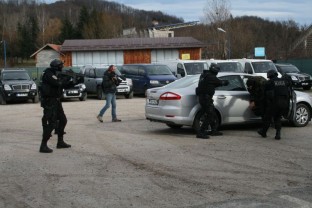 SIPA in French Documentary about Weapons Smuggling