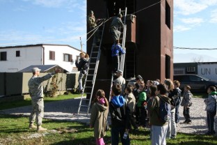 Elementary School Pupils Visited SIPA